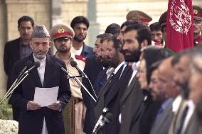 Afghan transitional gov't formally launched